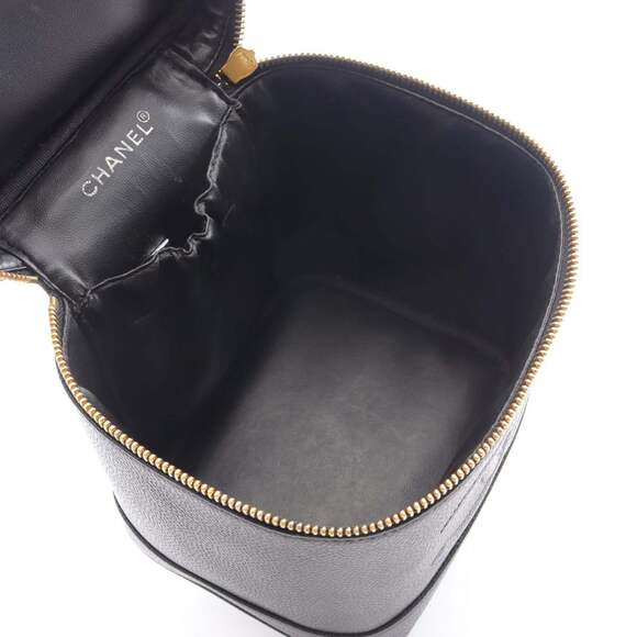 CHANEL Black Leather Logo Bag - Picture 3 of 10